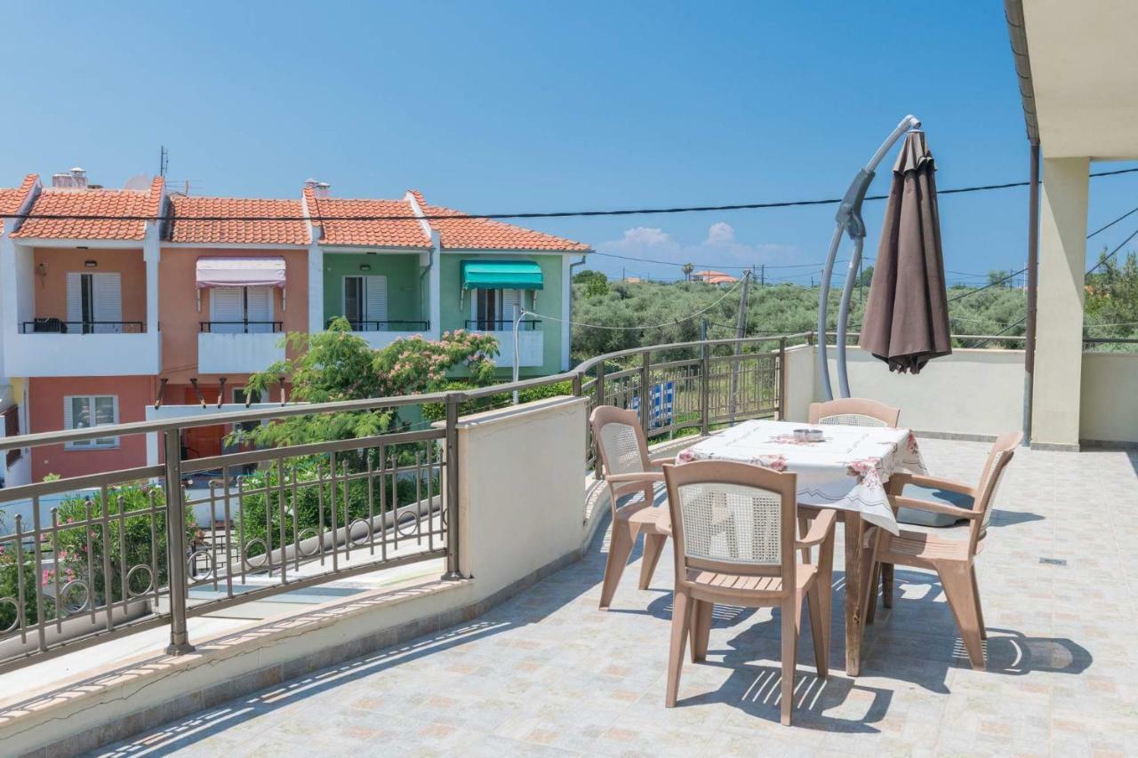 Geka'S Apartment Skala Rachoni  ภายนอก รูปภาพ